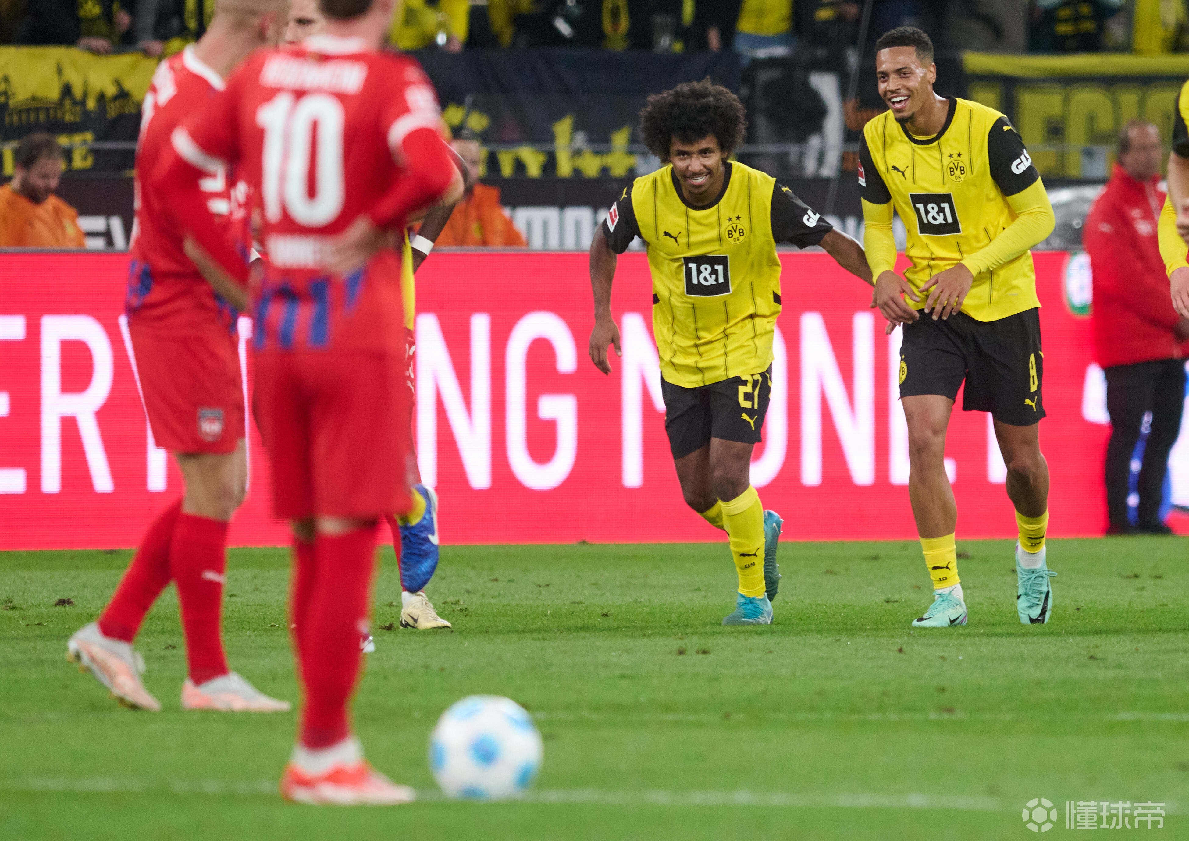 多特蒙德队员频繁受伤，德甲联赛季后赛受挑战