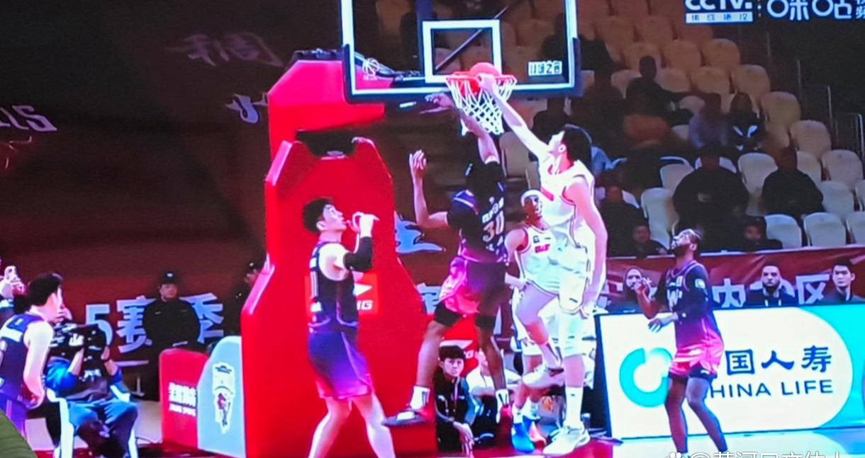 江苏男篮逆转浙江男篮，喜迎联赛首胜