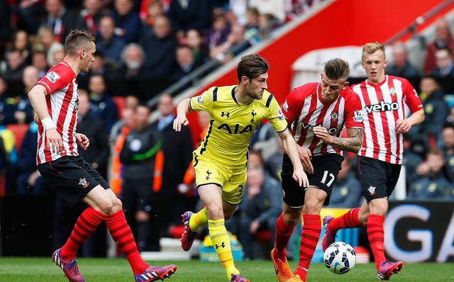 南安普顿攻守俱佳，击败对手取得胜利