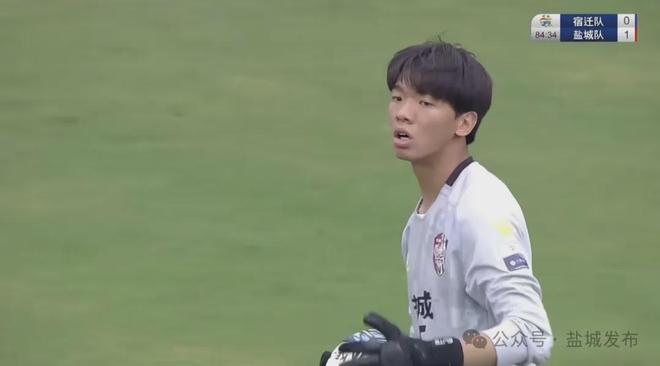 包含雷恩主场大捷，积分榜上攀升的词条