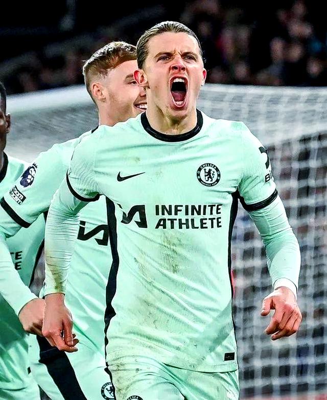 水晶宫实现逆袭，不负球迷期待的简单介绍