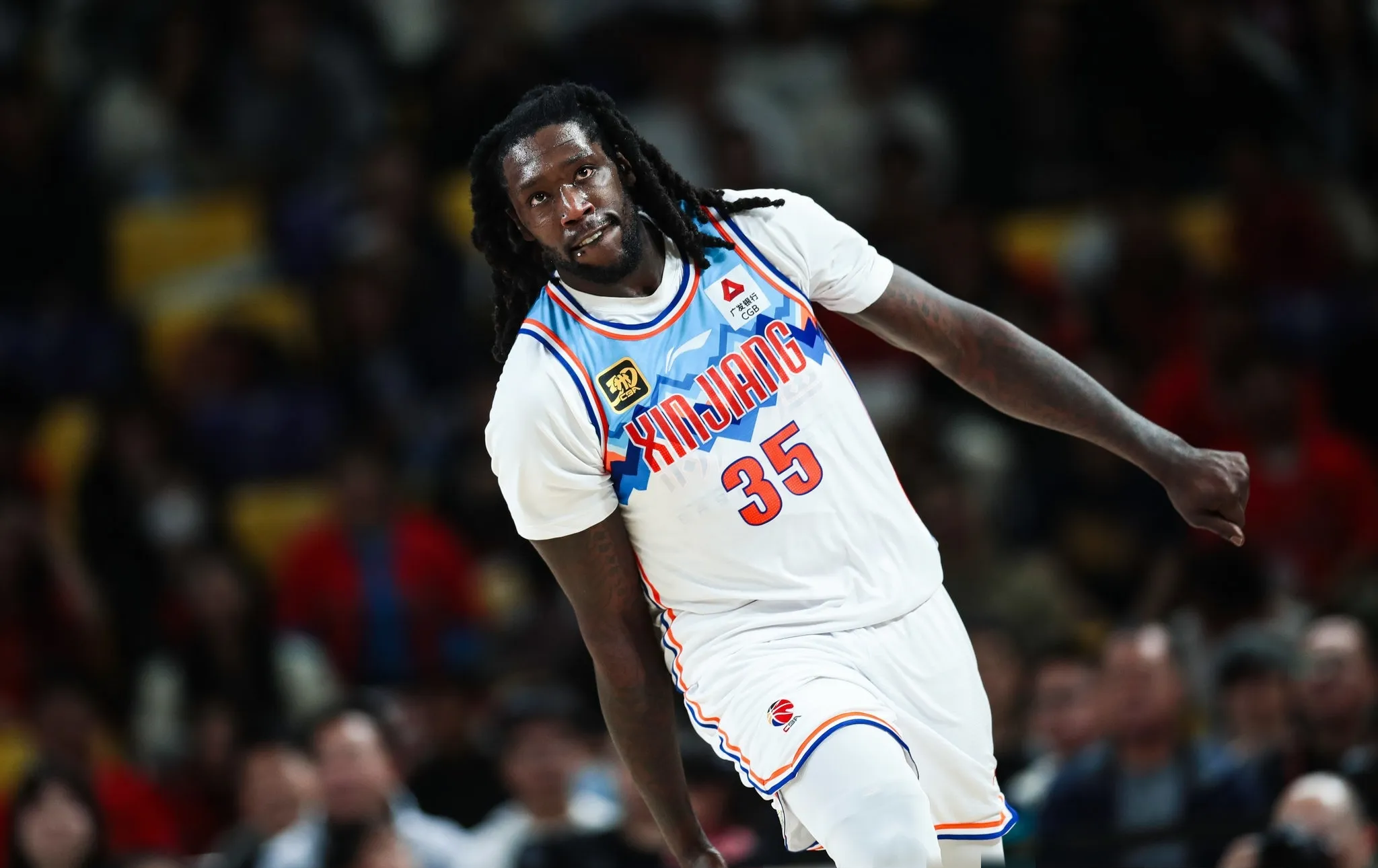 快船客场险胜开拓者，哈雷尔砍下30分