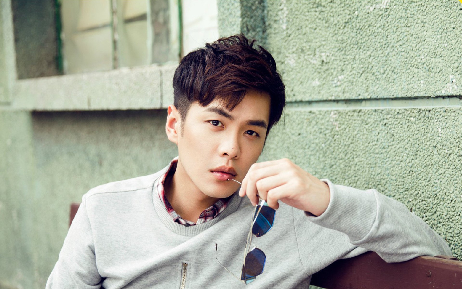 几内亚节奏掌控埃及,莱奥用实力证明自己