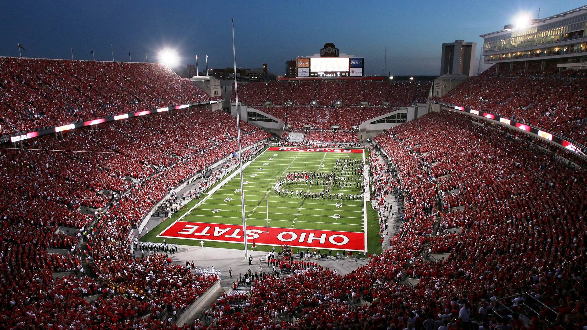 节奏的暴政，当火箭单节击垮上海，布克已在英超接管冠军时间