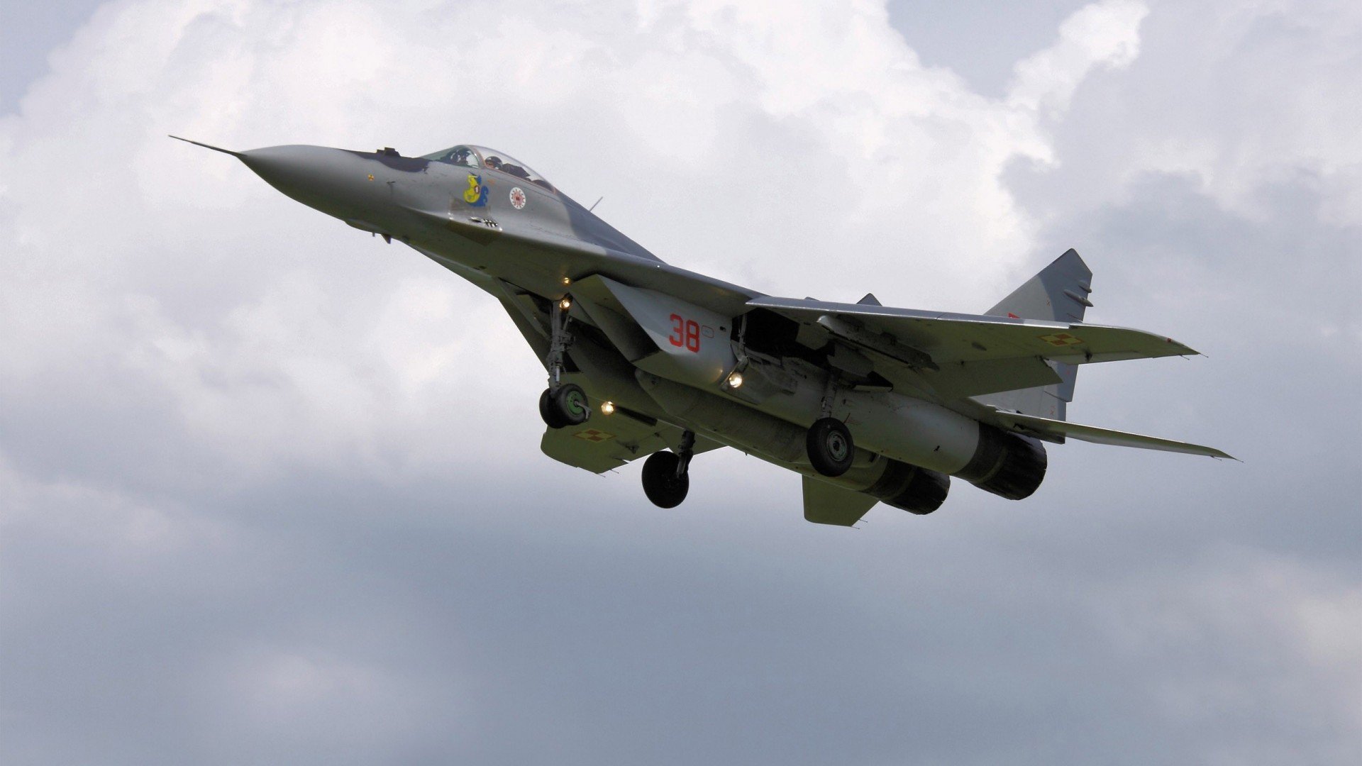 巅峰对决显神威，广厦队力克骑士队，小贾伦关键先生定乾坤